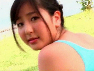 Juicy teen pussy in wet panties outdoors seeks hot action